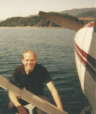 (C172 on the Hood Canal, Olympic Peninsula, USA)